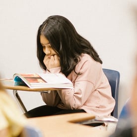 girl_reading